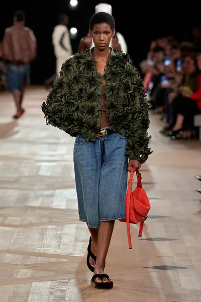 Look 38